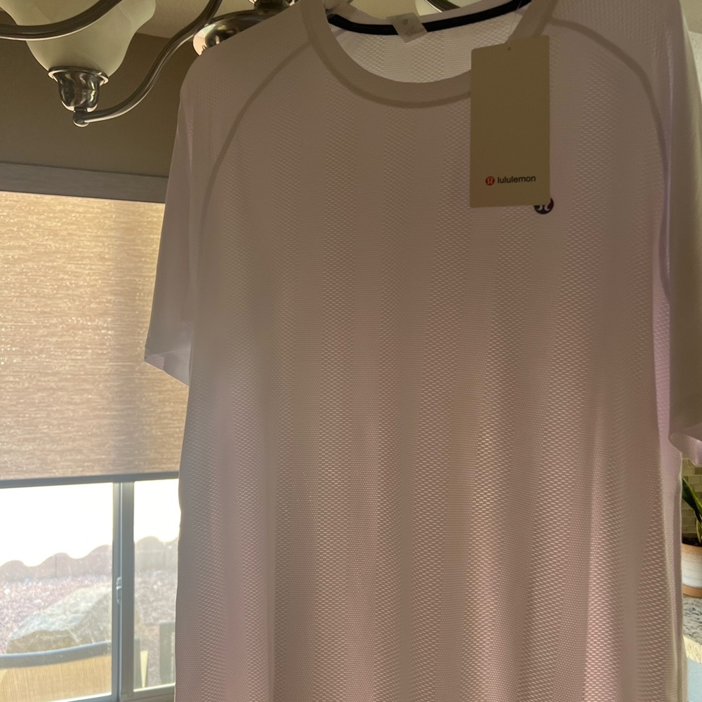 Lululemon Men New t- Shirt color available white and purple light size large L